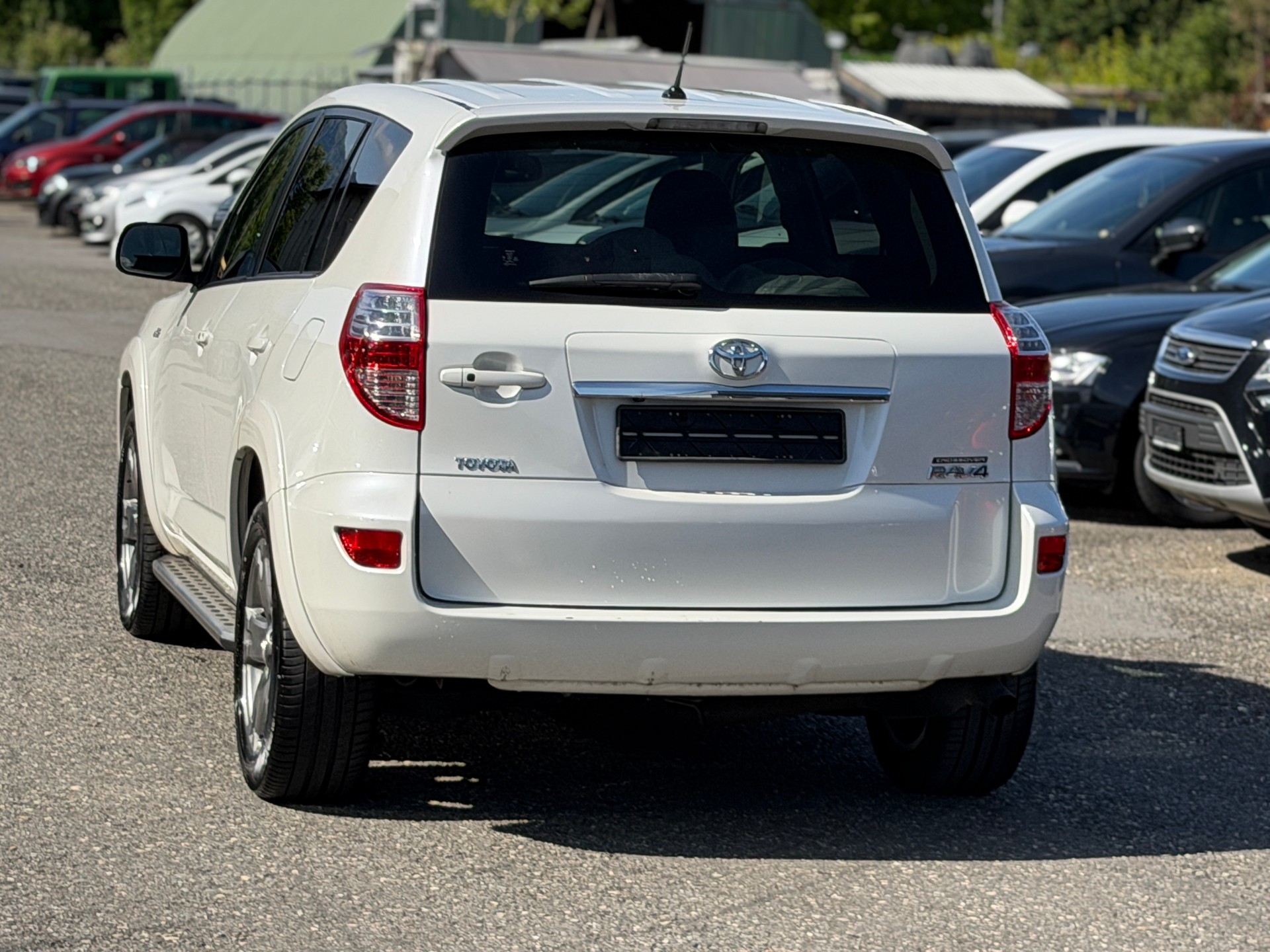TOYOTA RAV-4 2.2D-CAT Linea Sol Premium AT-image-3