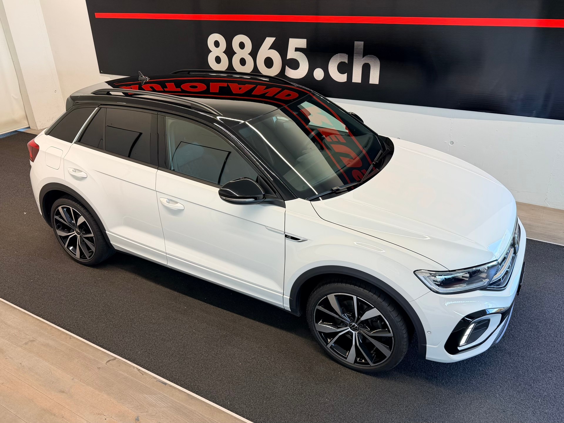VW T-Roc 2.0 TSI R-Line DSG 4Motion-image-4