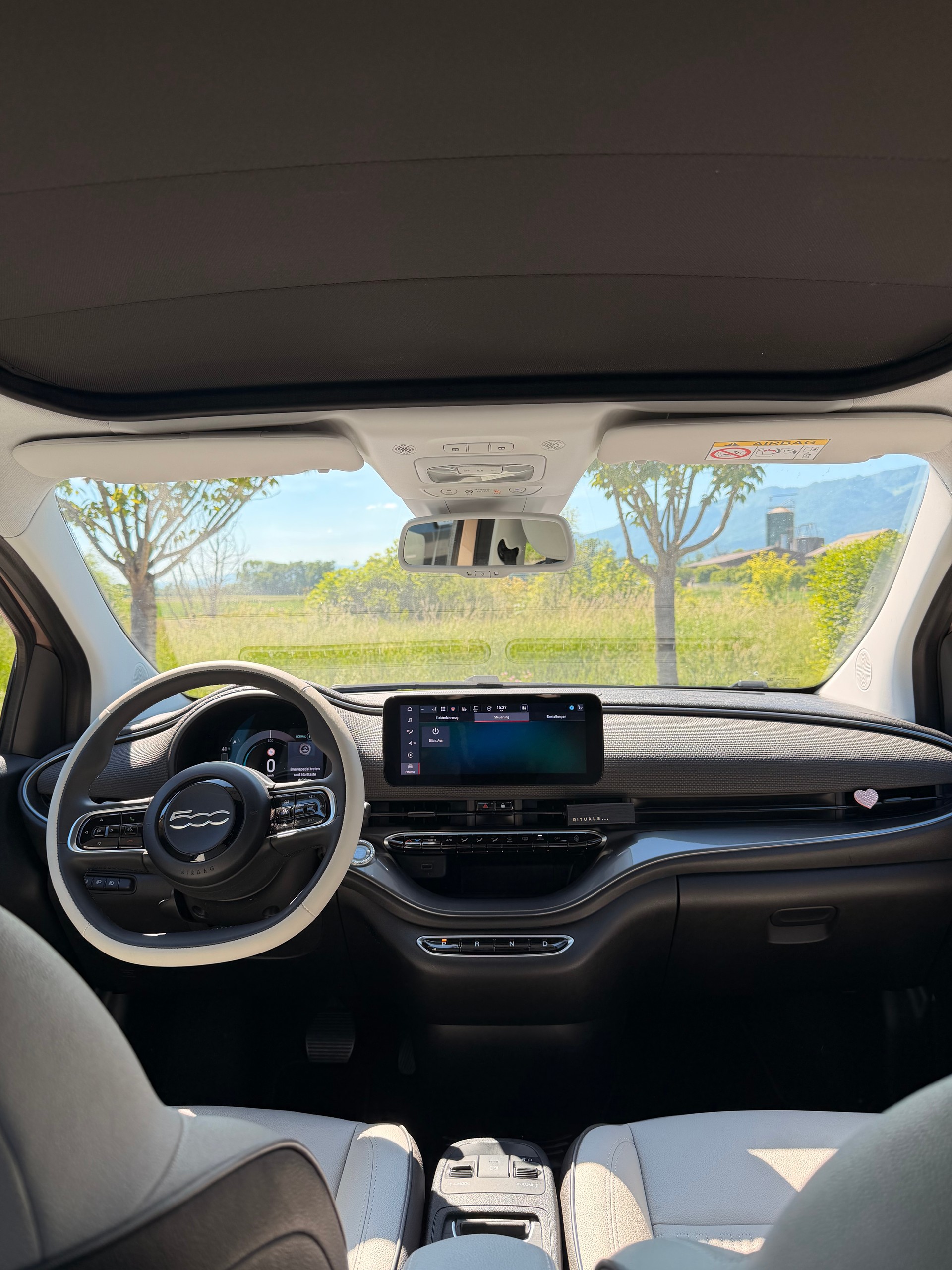 FIAT 500 C Electric 87 KW La Prima (Cabrio)-image-4