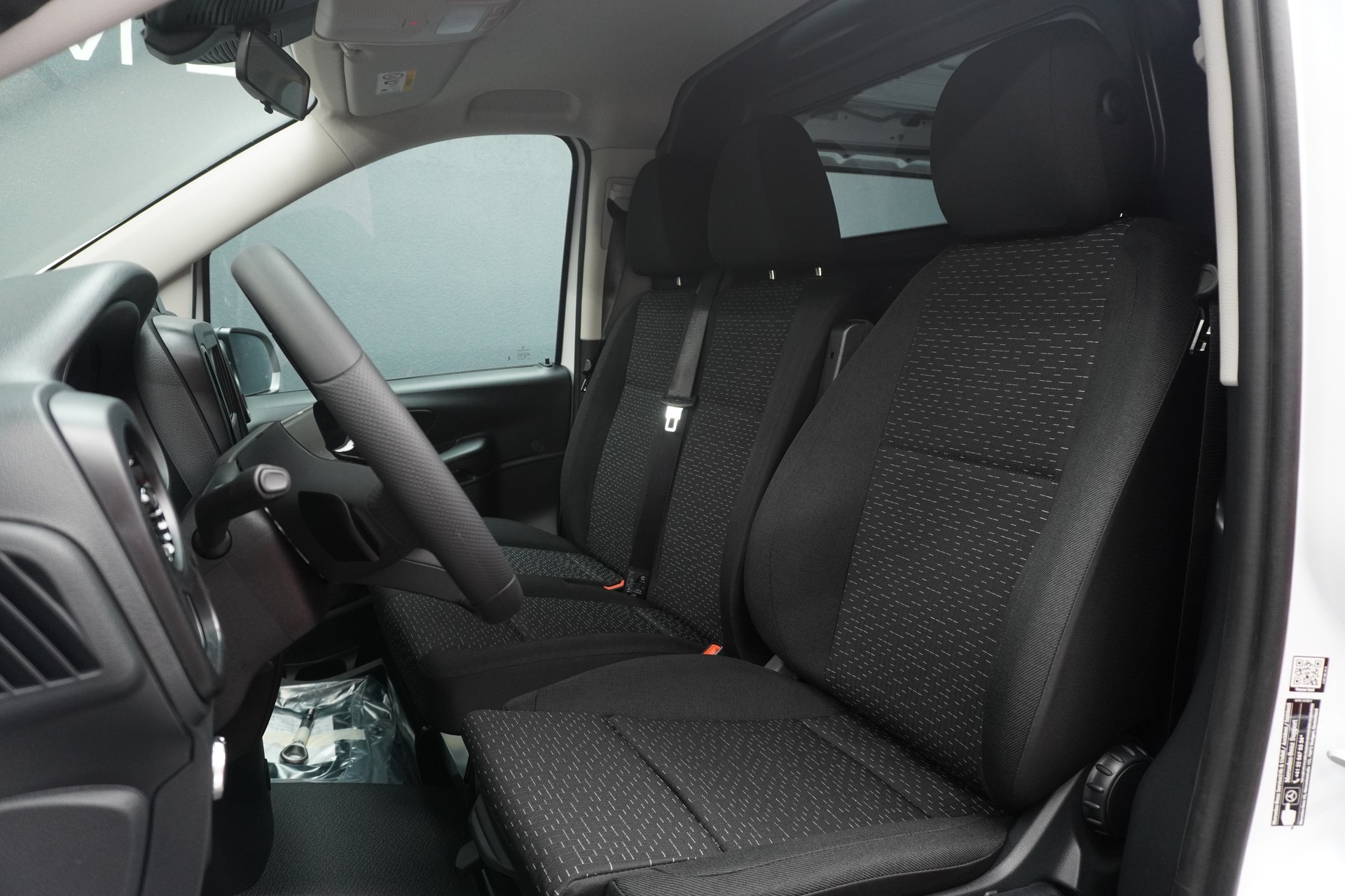 MERCEDES-BENZ Vito 114 CDI KA 3200mm L 4x4 Worker II-image-4