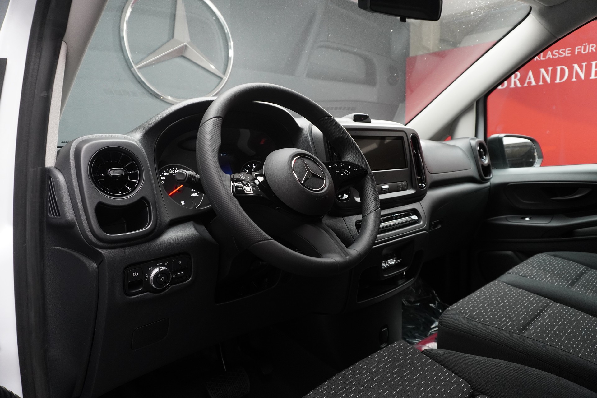 MERCEDES-BENZ Vito 114 CDI KA 3200mm L 4x4 Worker II-image-3