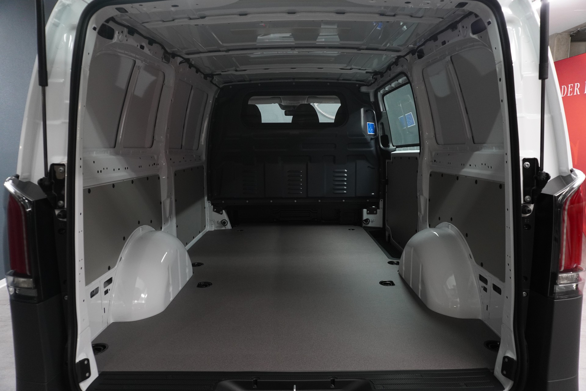 MERCEDES-BENZ Vito 114 CDI KA 3200mm L 4x4 Worker II-image-11