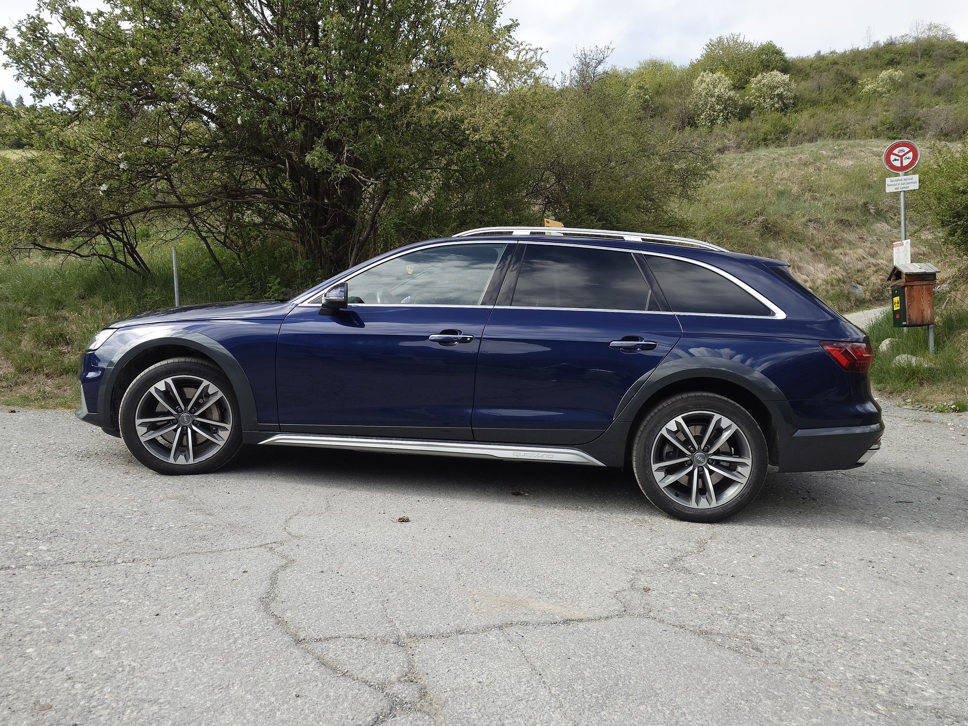 AUDI Audi A4 allroad 45 TFSI quattro S-Tronic-image-2