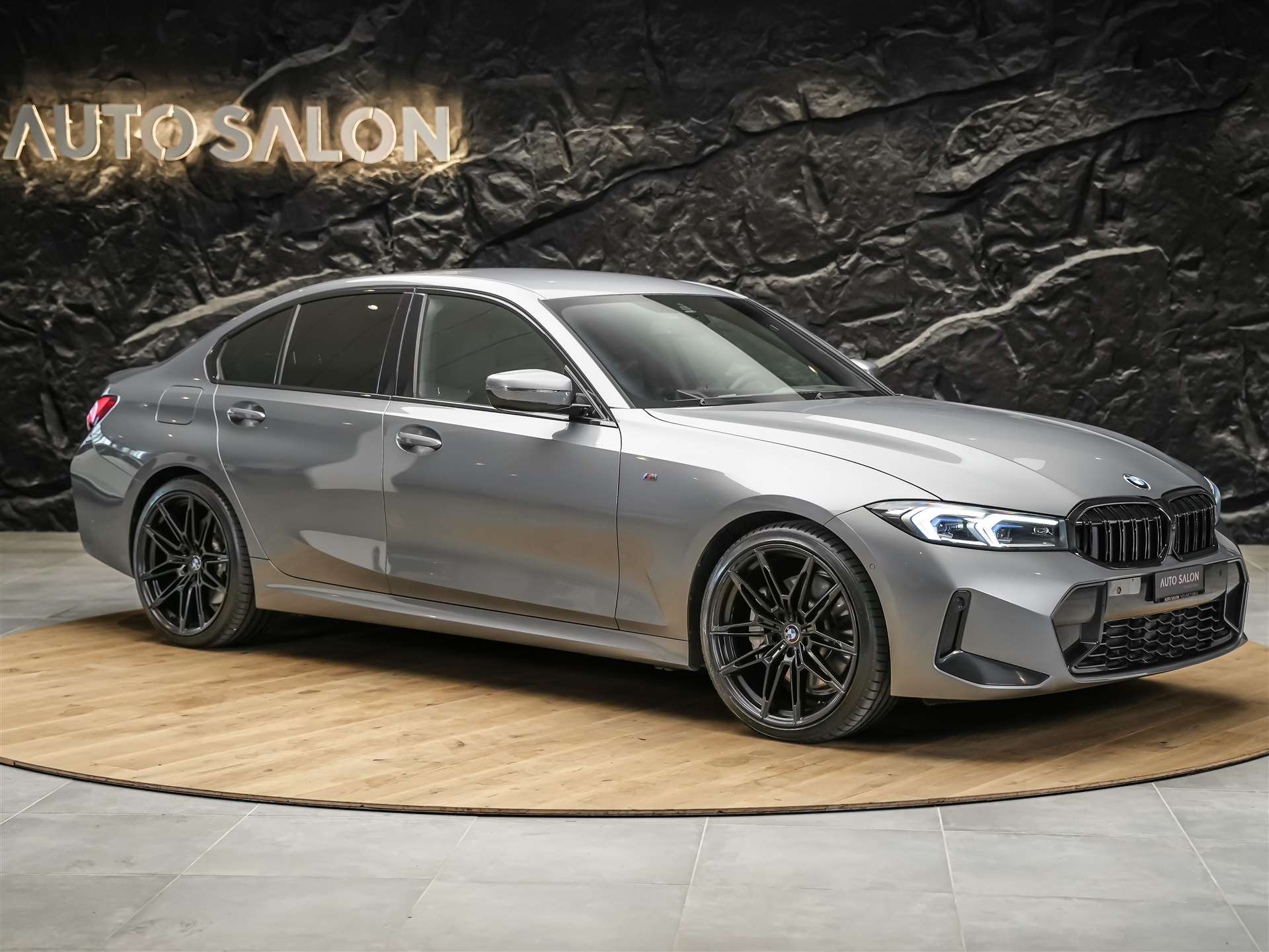 BMW 330d xDrive M Sport *Facelift*20"Zoll*Rückfahrkamera*-image-5