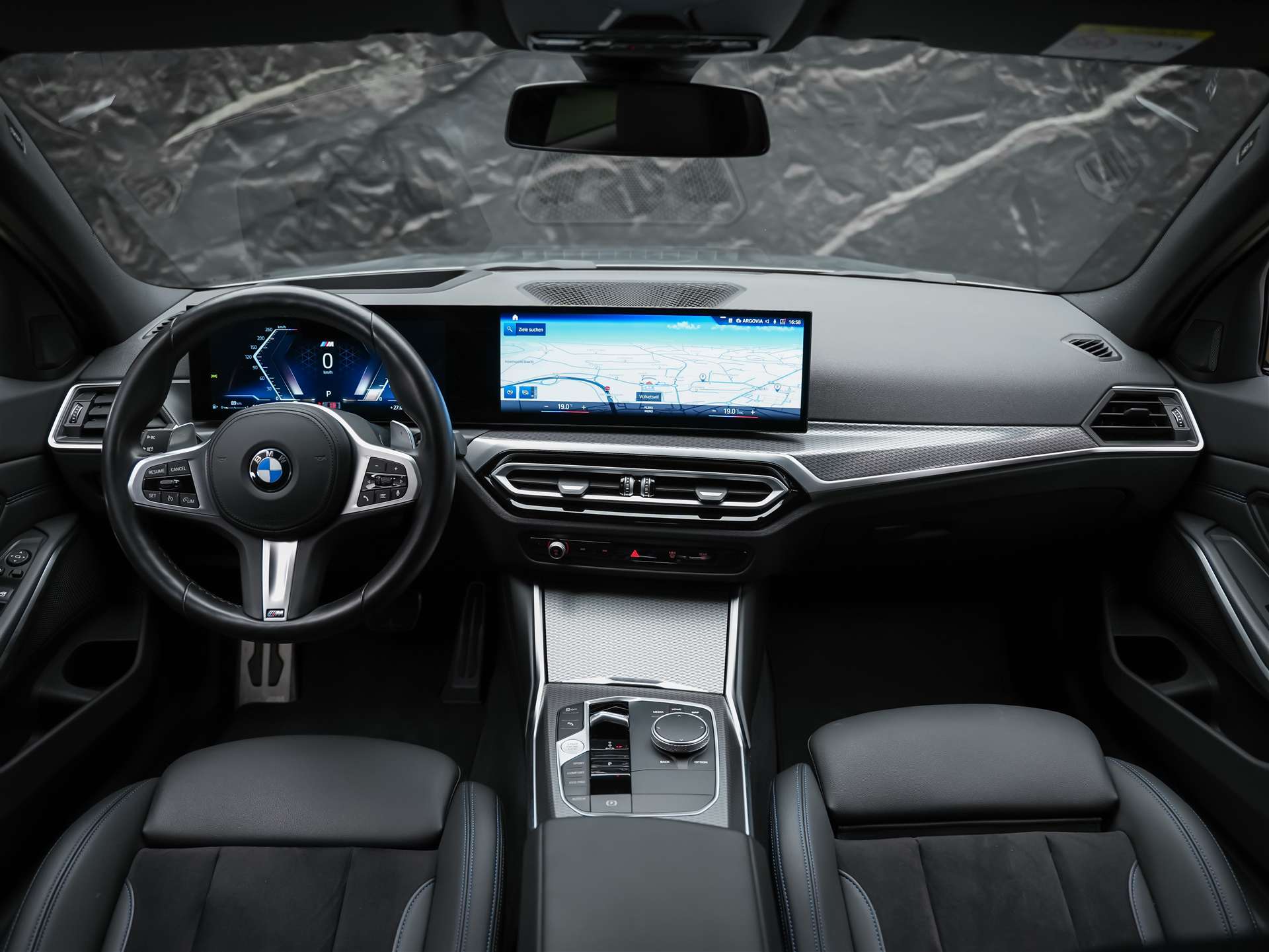 BMW 330d xDrive M Sport *Facelift*20"Zoll*Rückfahrkamera*-image-17
