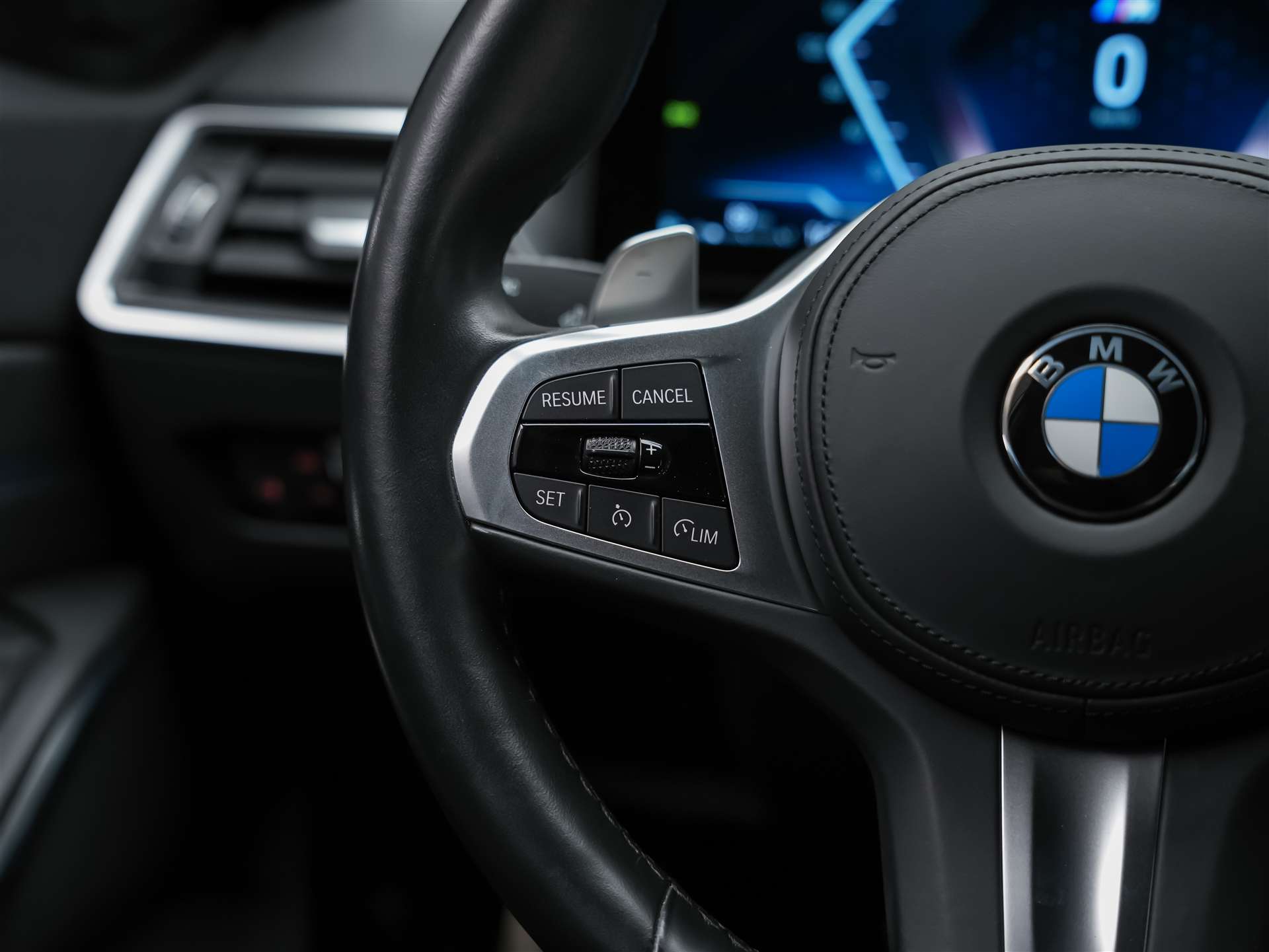 BMW 330d xDrive M Sport *Facelift*20"Zoll*Rückfahrkamera*-image-24