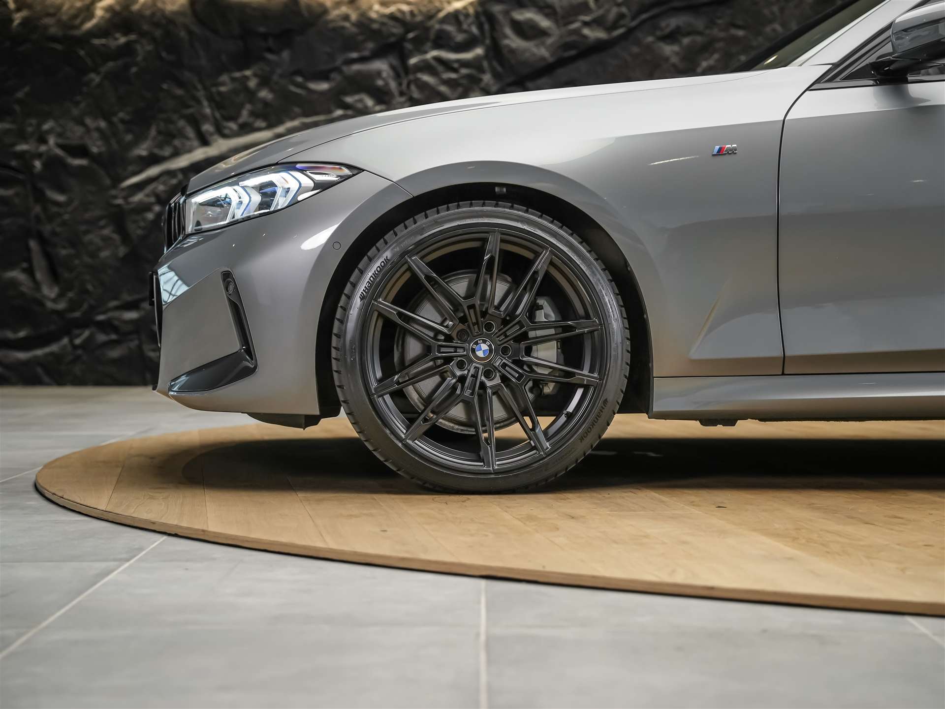 BMW 330d xDrive M Sport *Facelift*20"Zoll*Rückfahrkamera*-image-15