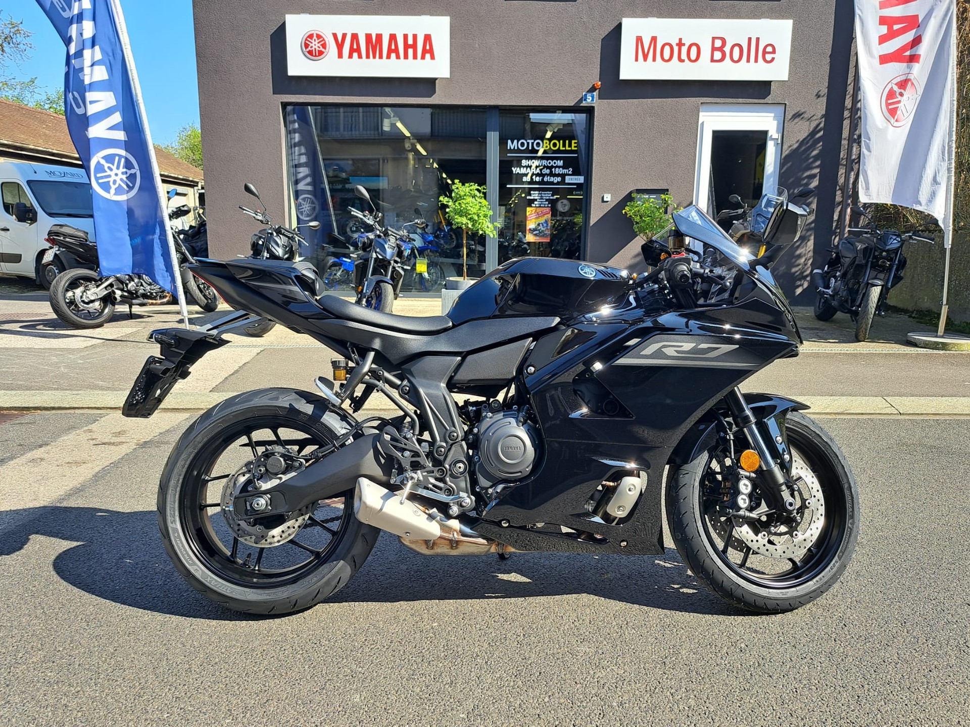 YAMAHA YZF-R7