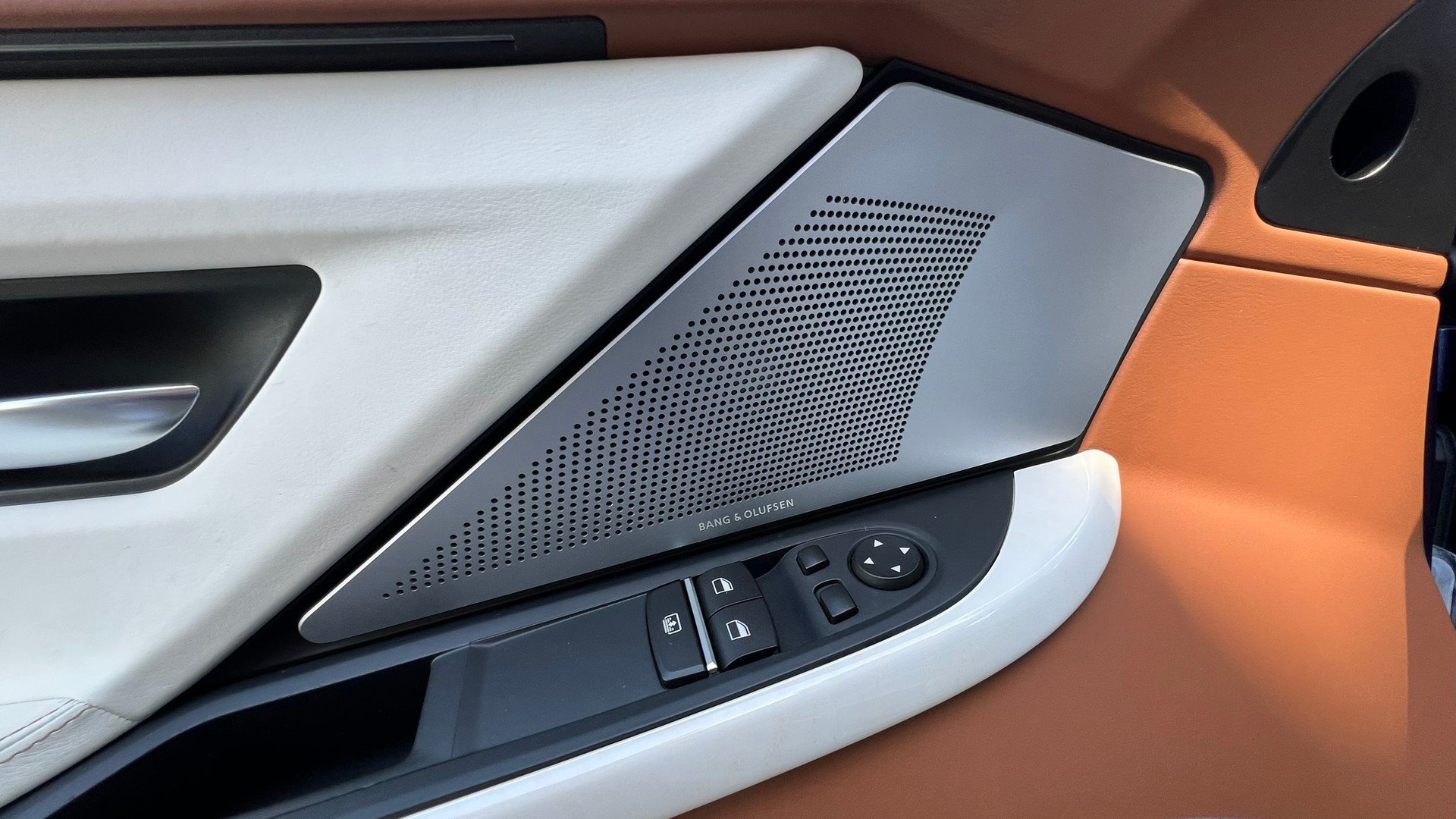 BMW-ALPINA B6 BiTURBO 4.4 V8 COUPÉ SWITCH-TRONIC l 540 PS-image-25