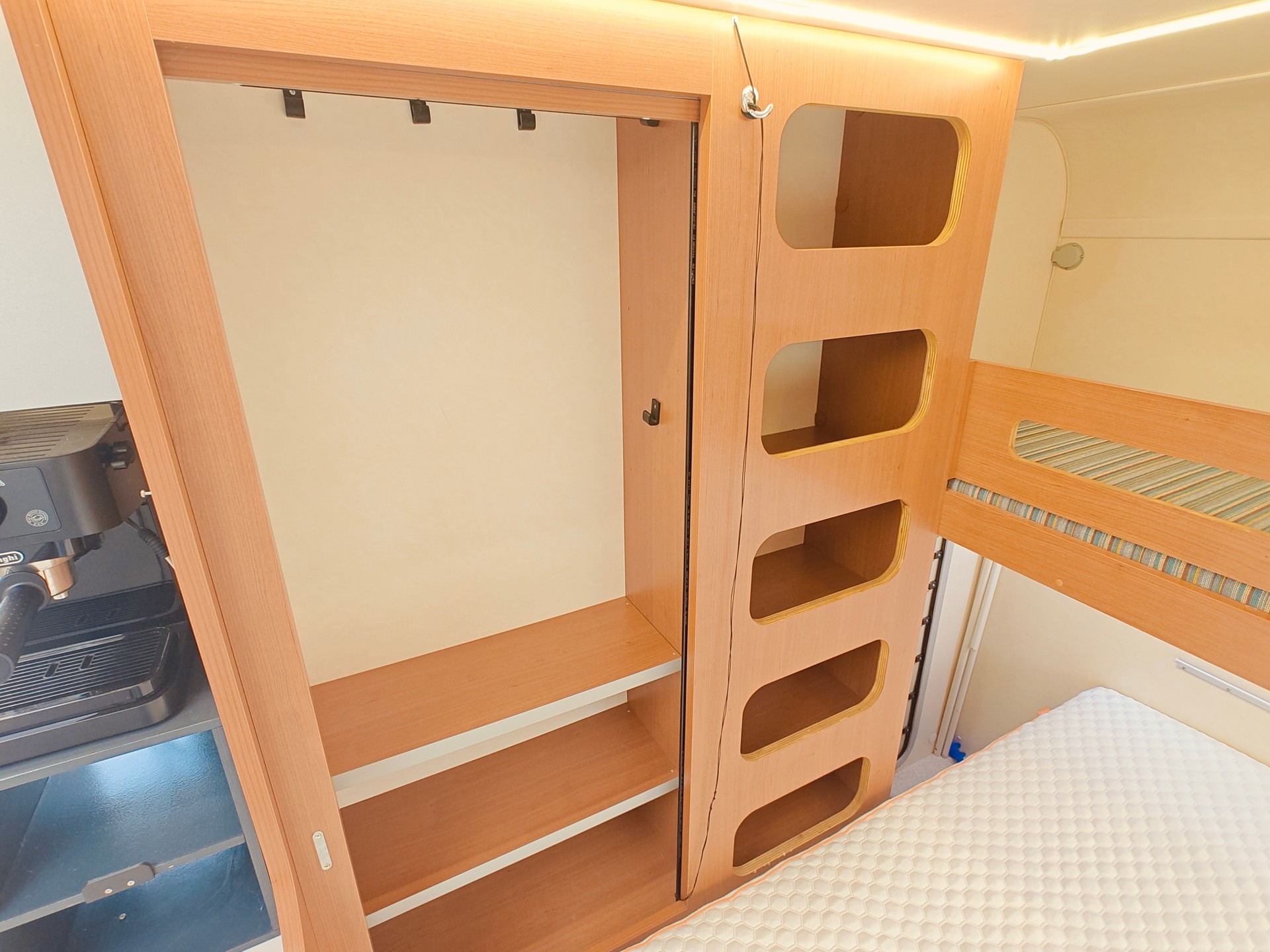 KNAUS Eifelland Deseo 500 Family Edition -- Mover -- Solar & Lithium -- Markise & Seitenwände -- Etagenbett-image-14