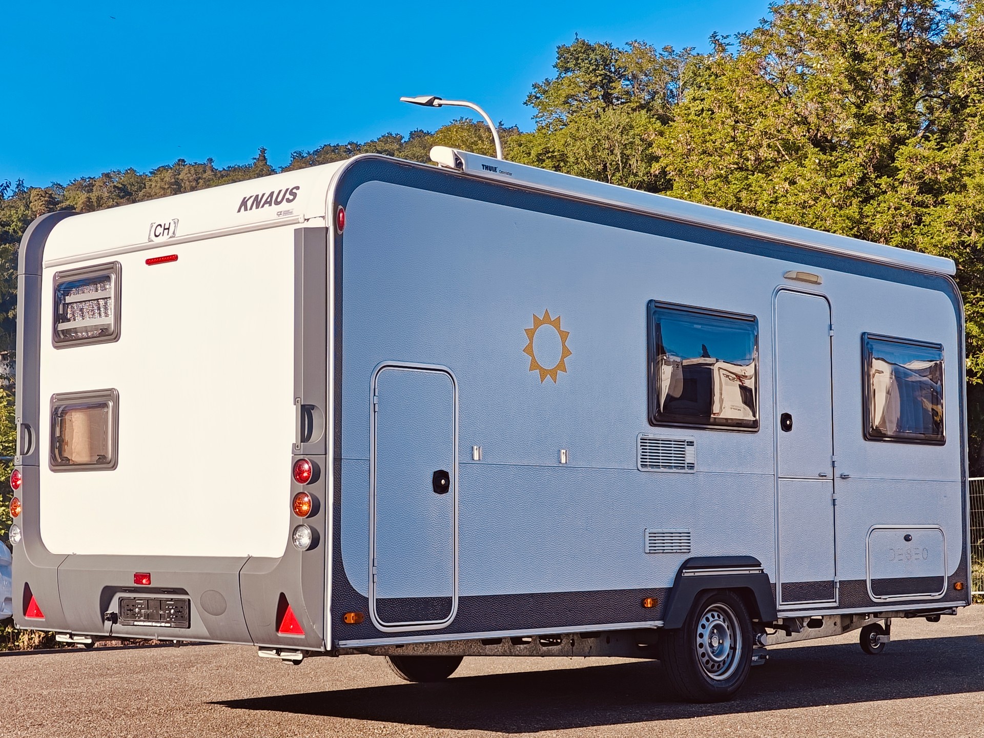 KNAUS Eifelland Deseo 500 Family Edition -- Mover -- Solar & Lithium -- Markise & Seitenwände -- Etagenbett-image-3
