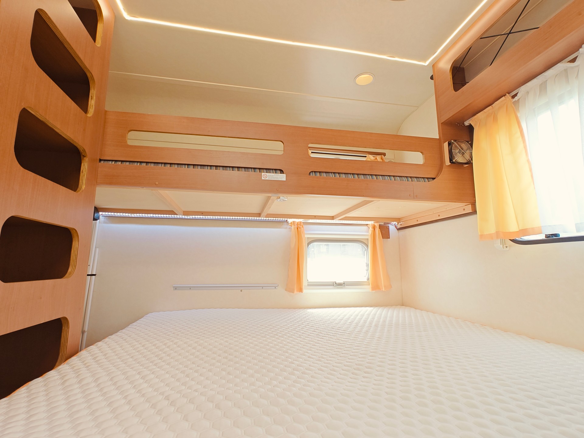 KNAUS Eifelland Deseo 500 Family Edition -- Mover -- Solar & Lithium -- Markise & Seitenwände -- Etagenbett-image-12