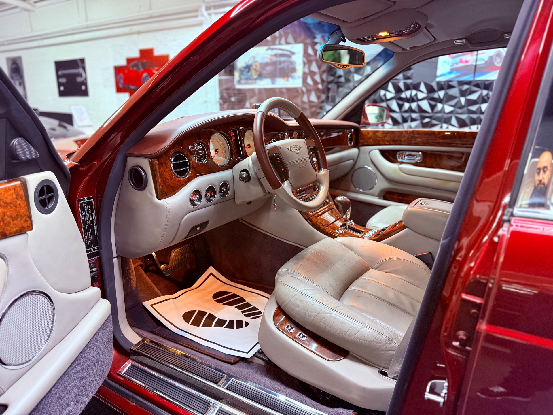 BENTLEY Arnage Red Label-image-13