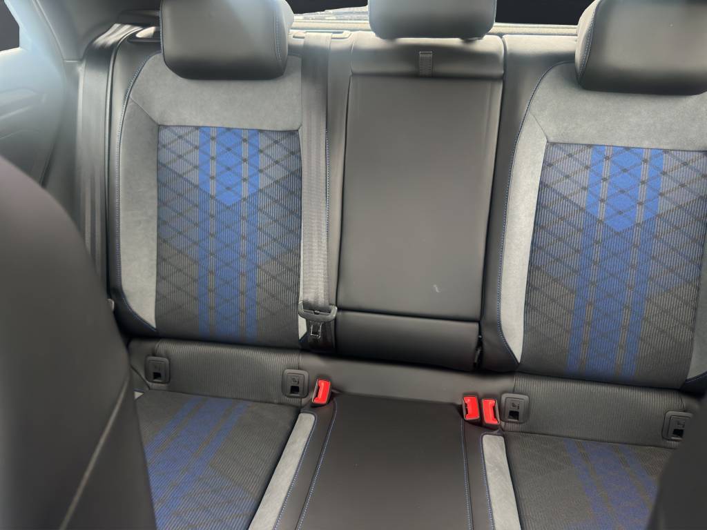 VW T-Roc 2.0 TSI R DSG 4Motion-image-8