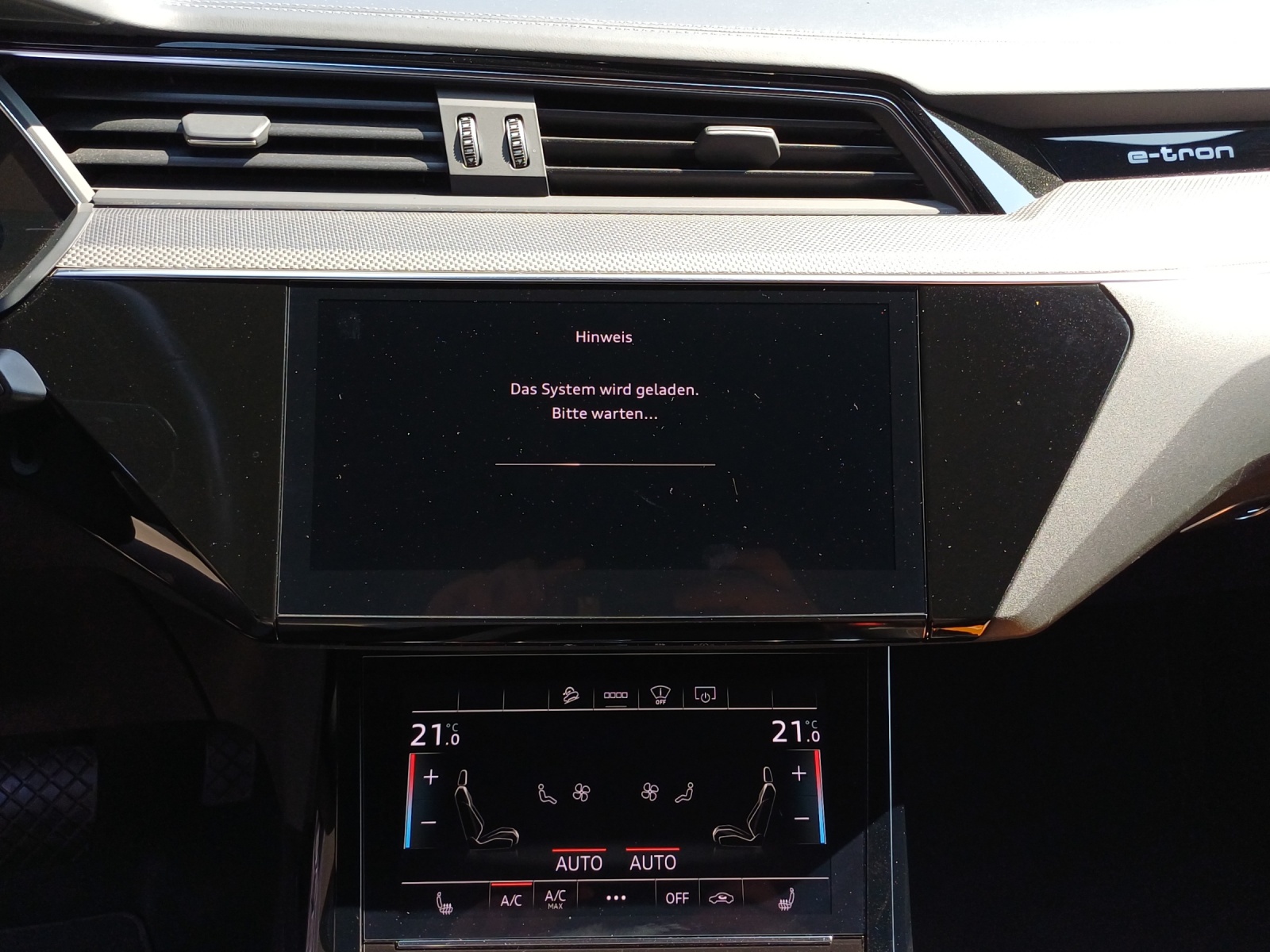 AUDI e-tron S Sportback quattro-image-10