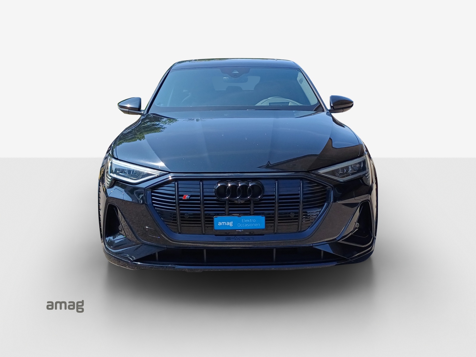 AUDI e-tron S Sportback quattro-image-6