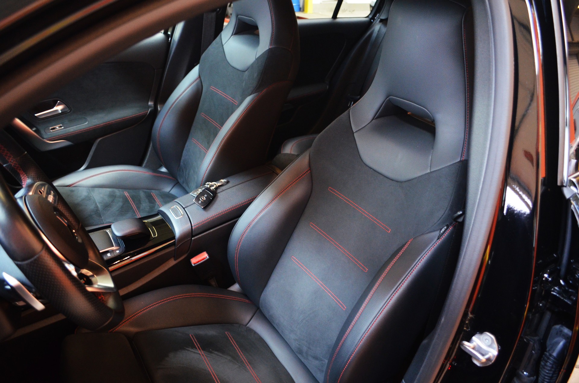 MERCEDES-BENZ A 180 d AMG Line 8G-DCT-image-9