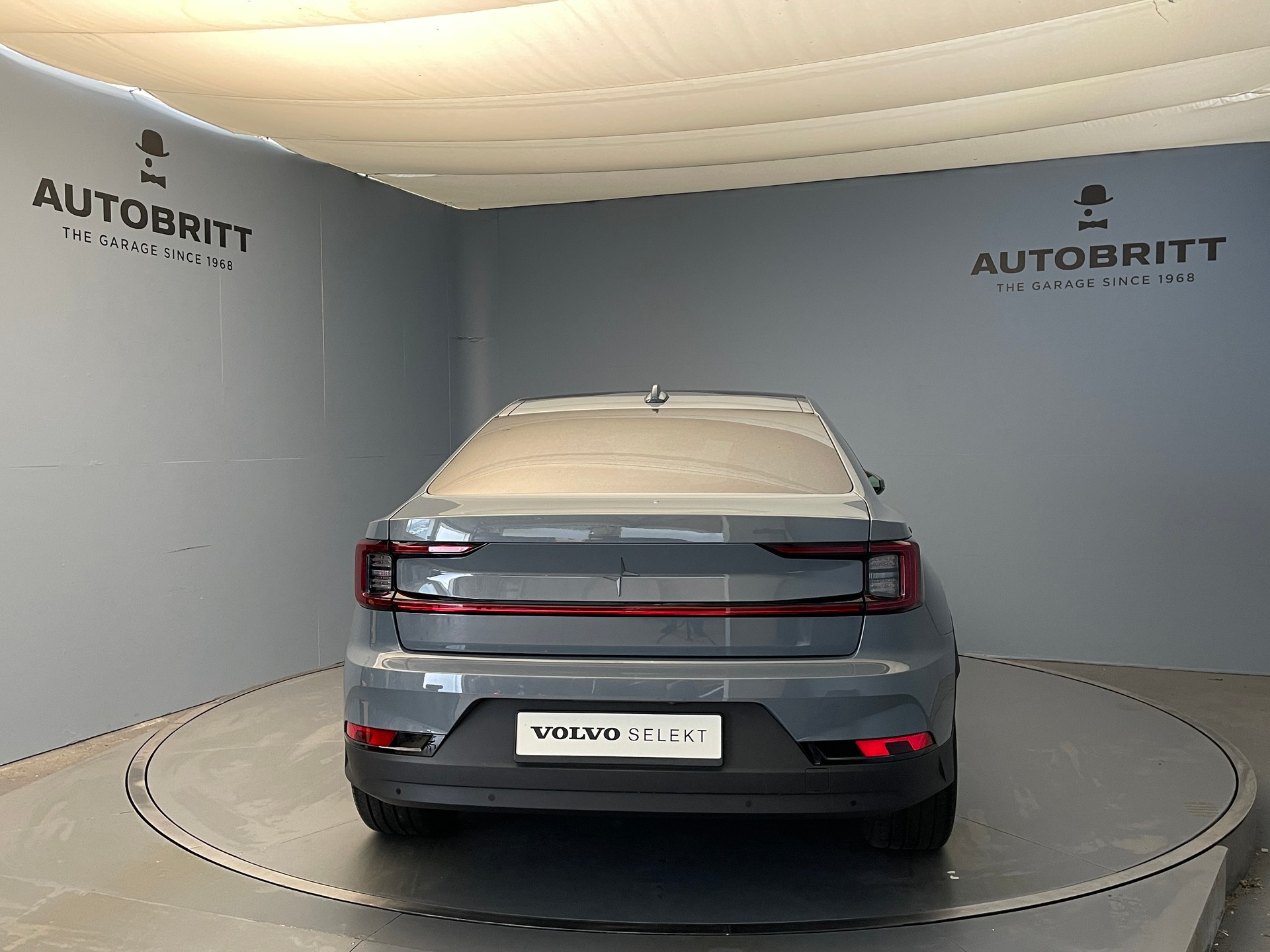 POLESTAR 2 Long Range Dual Motor-image-1