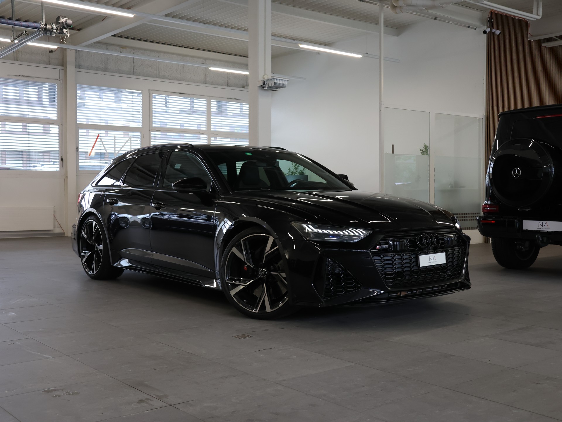 AUDI RS6 Avant 4.0 TFSI V8 quattro *Hinterachslenkung* *Panorama* *Optikpaket Schwarz Plus*-image-0