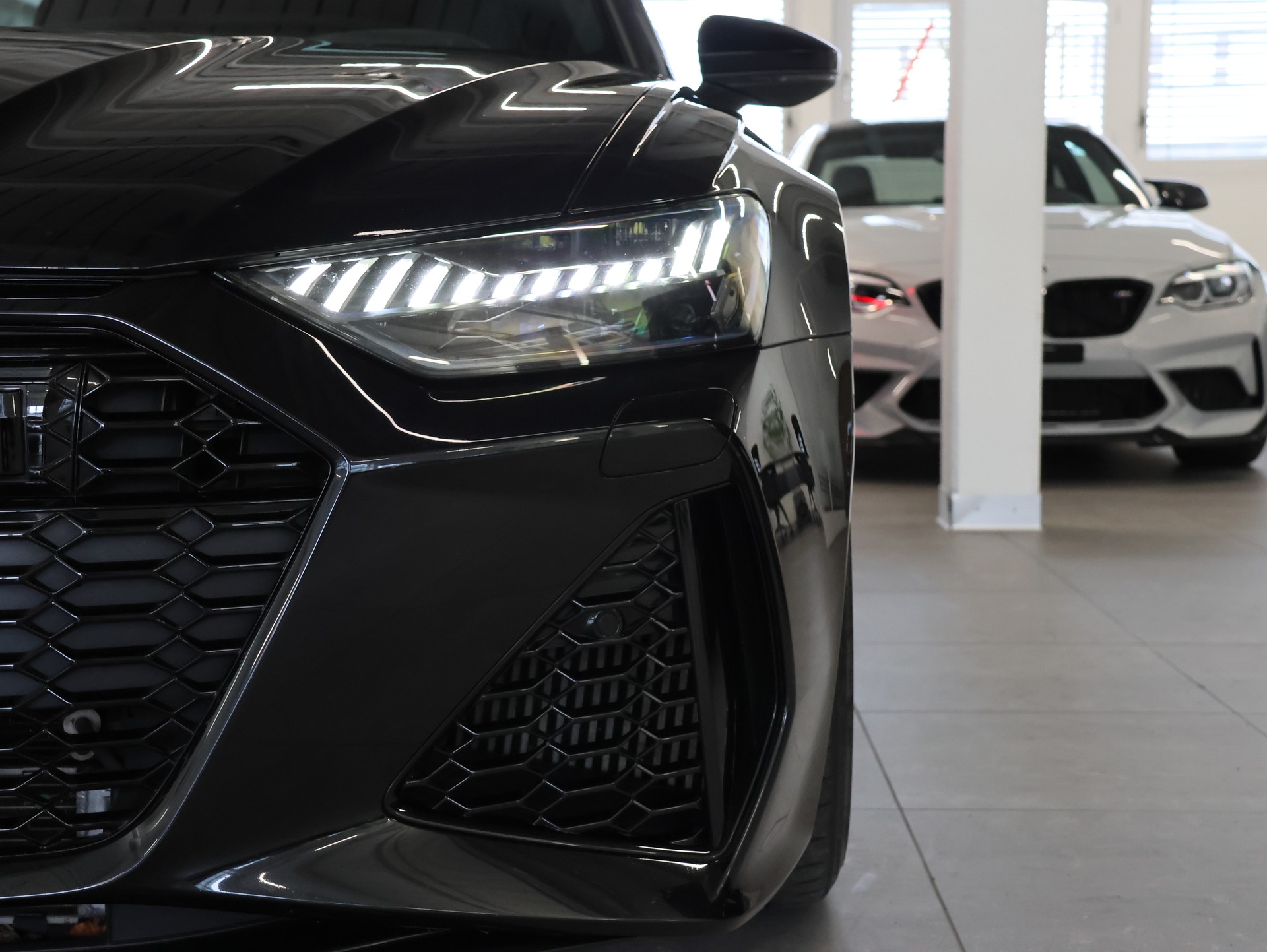AUDI RS6 Avant 4.0 TFSI V8 quattro *Hinterachslenkung* *Panorama* *Optikpaket Schwarz Plus*-image-8