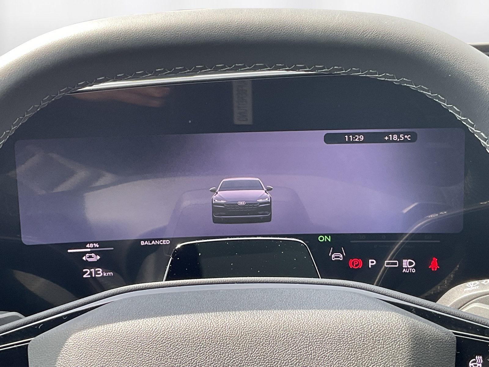 AUDI S6 Avant e-tron quattro-image-7
