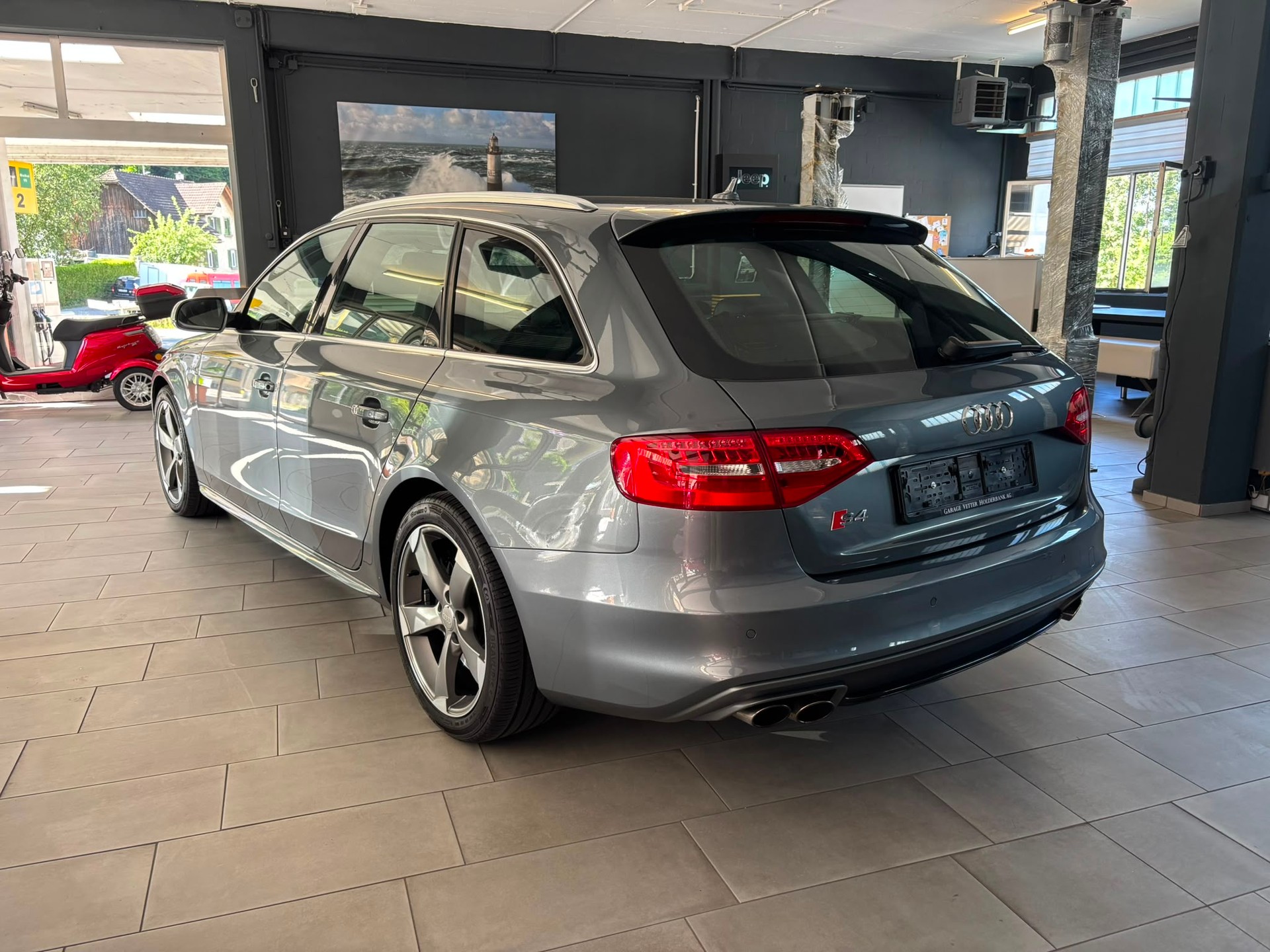 AUDI S4 Avant 3.0 TFSI quattro S-tronic-image-3