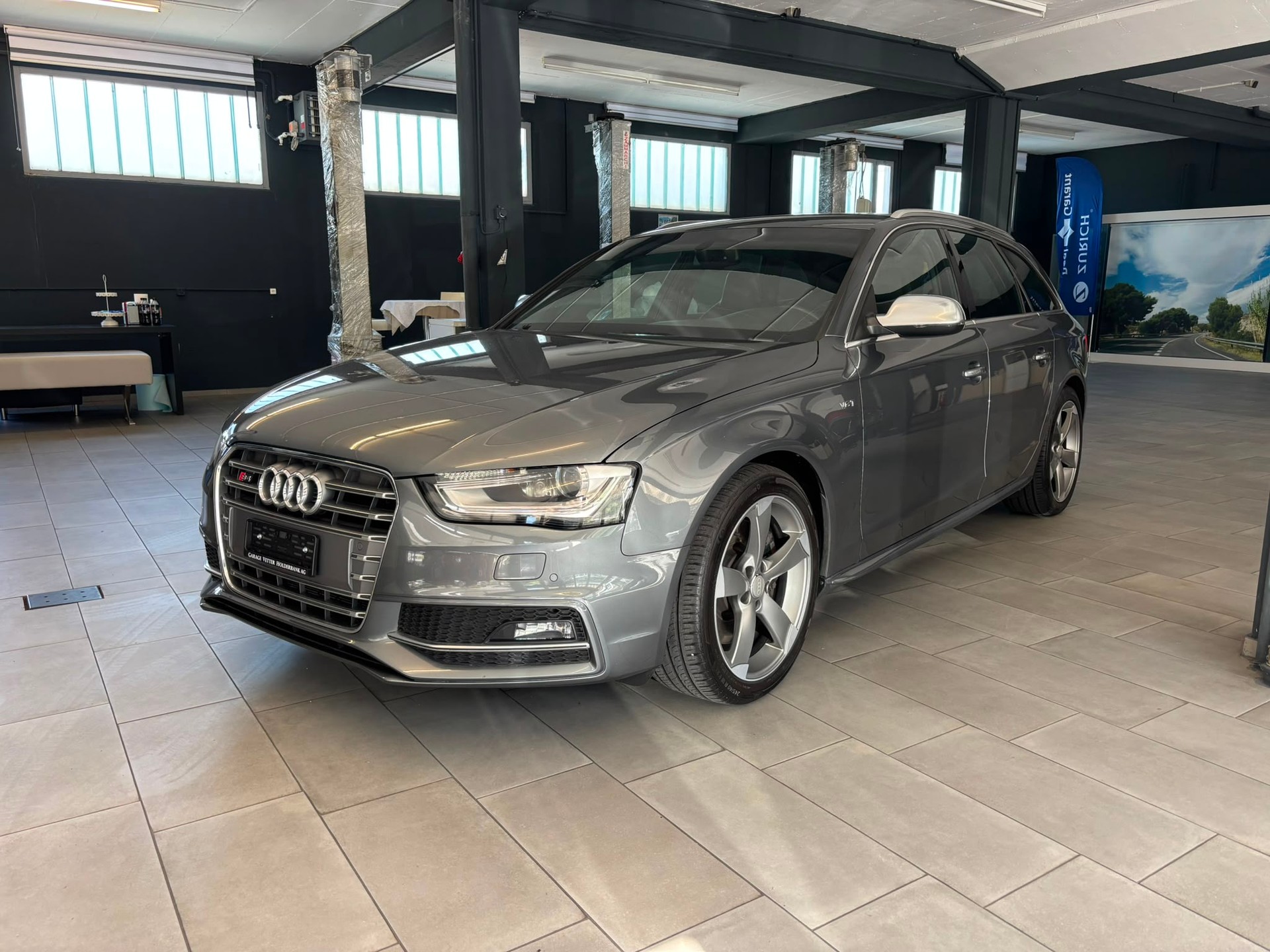 AUDI S4 Avant 3.0 TFSI quattro S-tronic-image-0