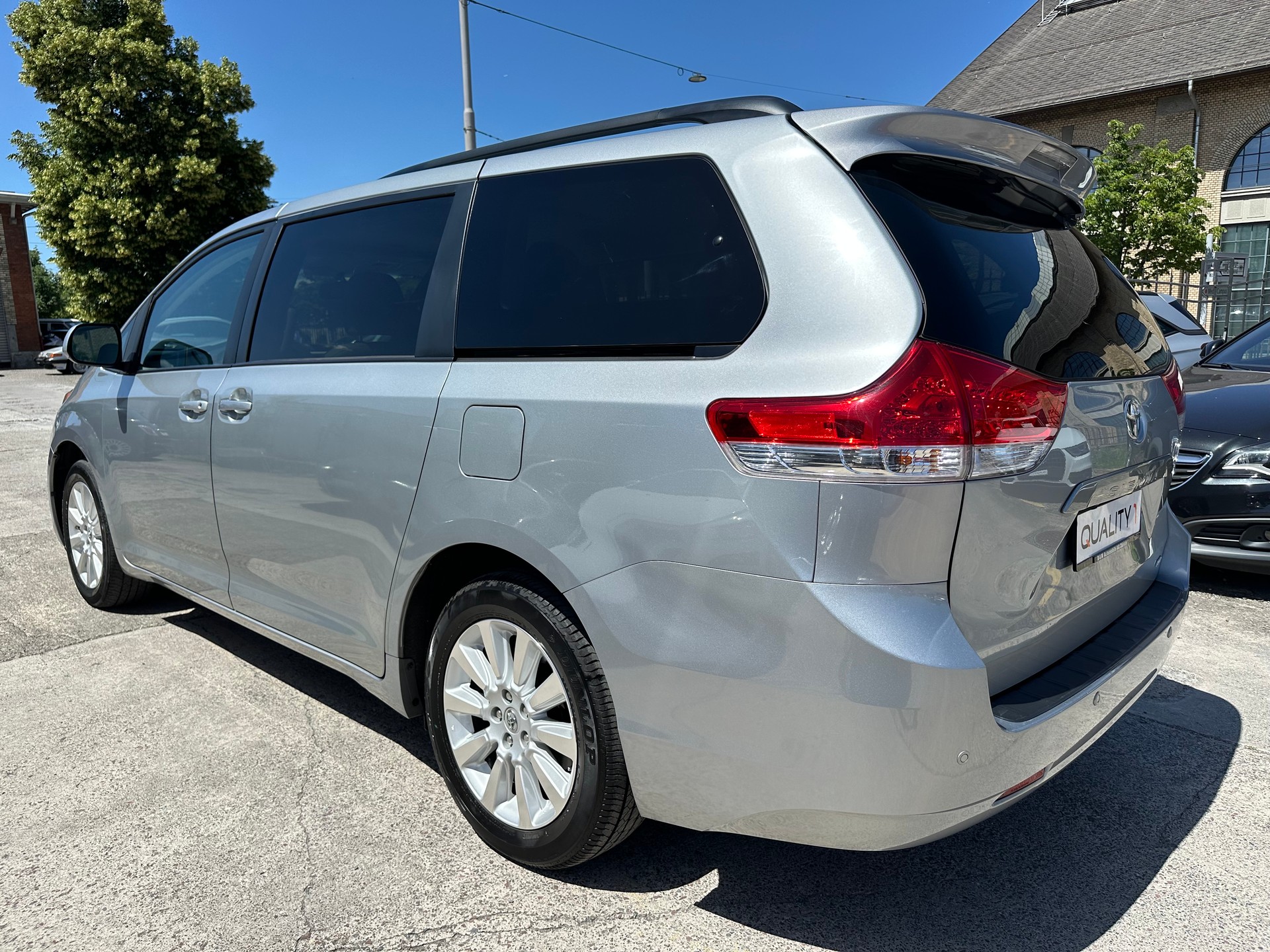 TOYOTA Sienna 3.5 A 4WD * 7-Plätzer *-image-5