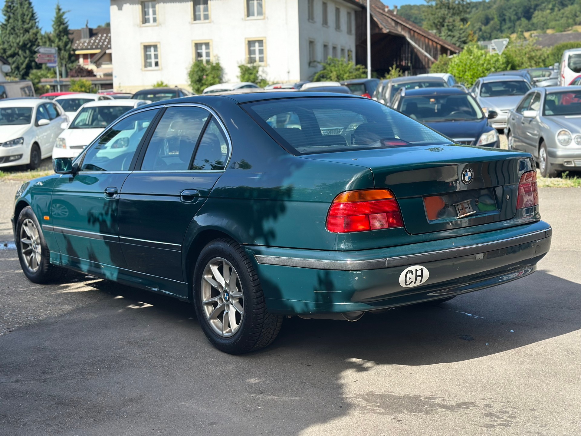 BMW 528i A-image-5