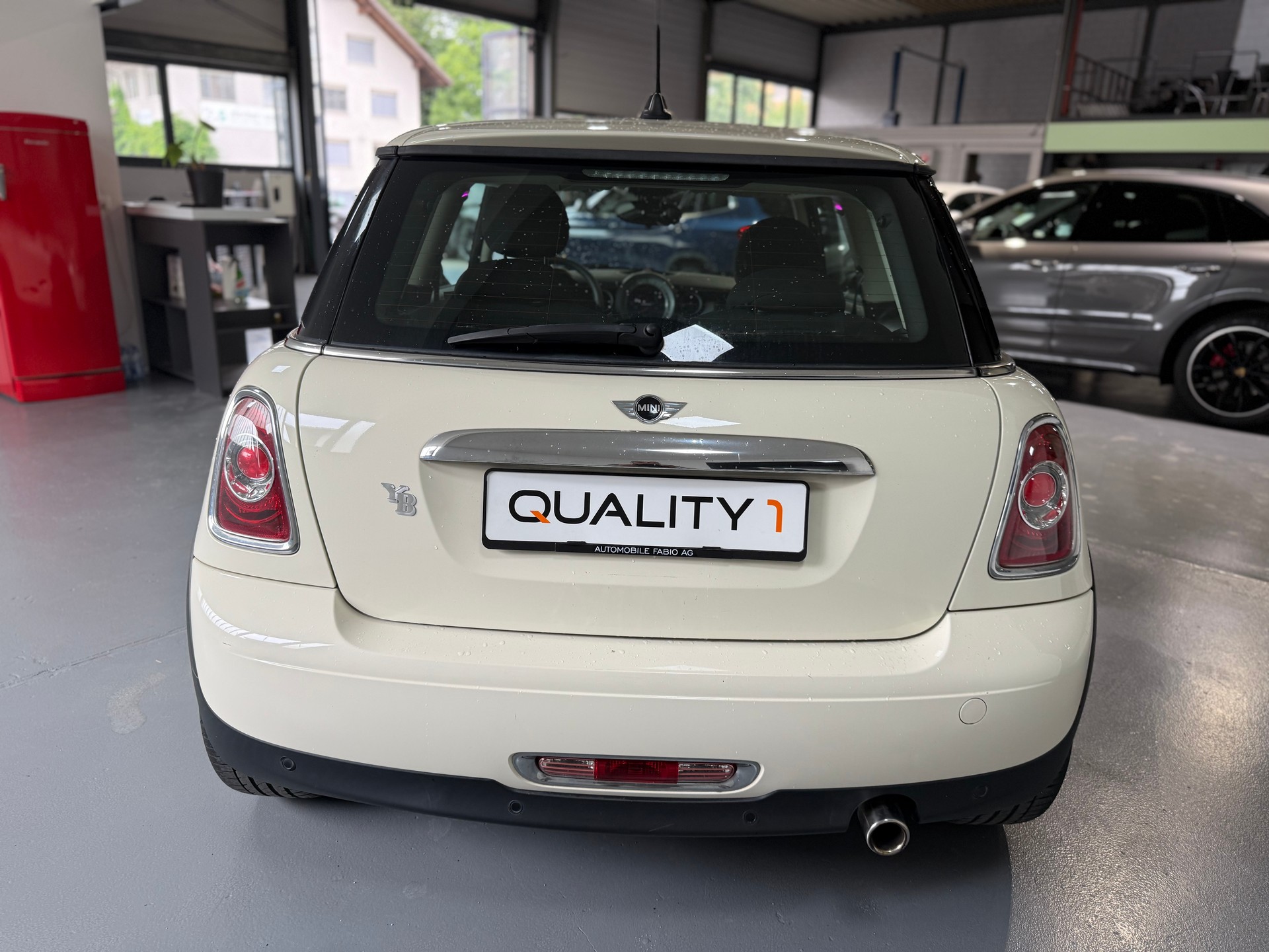 MINI One-image-4