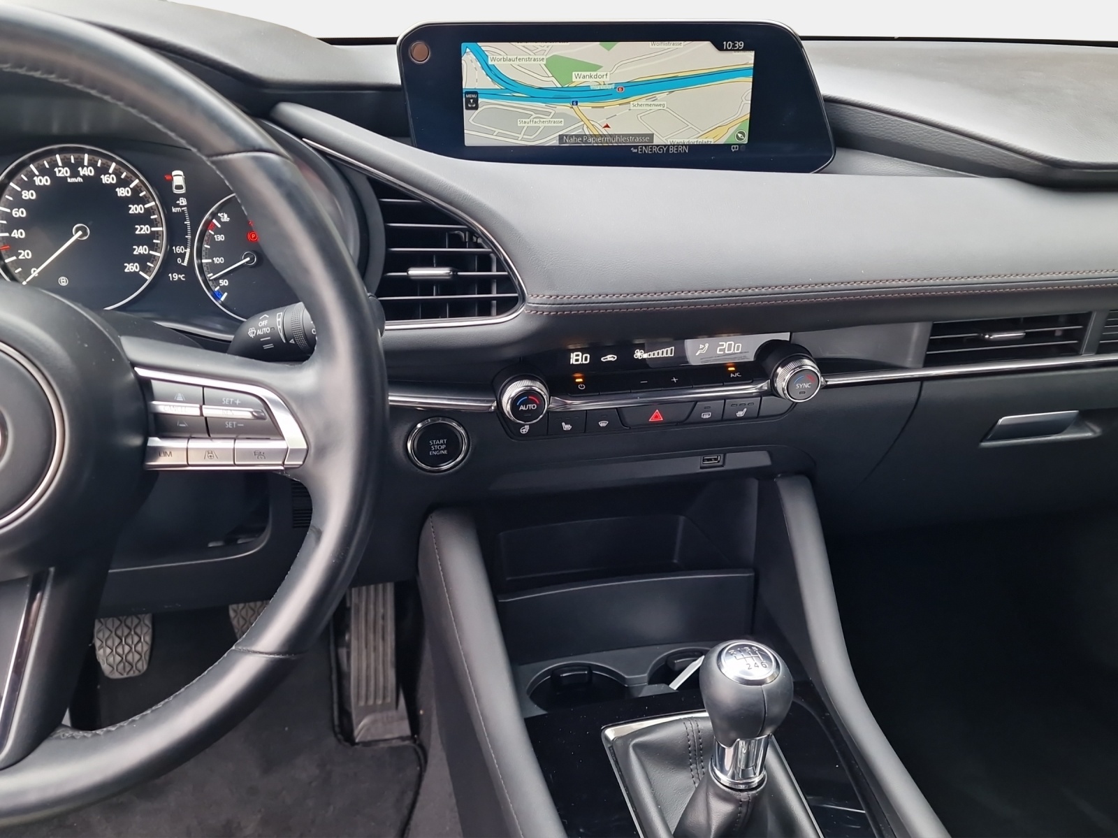 MAZDA 3 2.0/180 Revolution-image-13