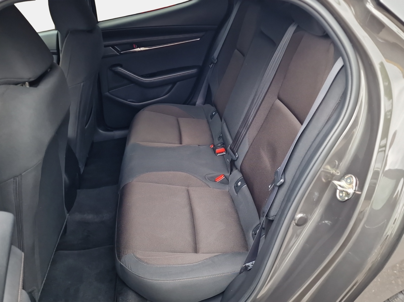 MAZDA 3 2.0/180 Revolution-image-10