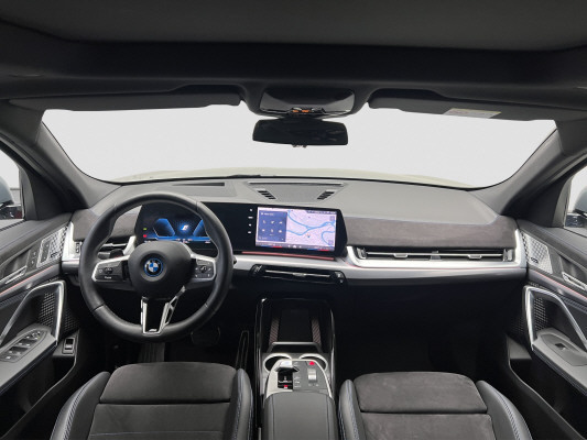 BMW iX2 xDrive 30 M Sport Pro-image-10