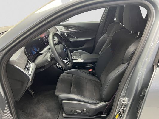 BMW iX2 xDrive 30 M Sport Pro-image-8