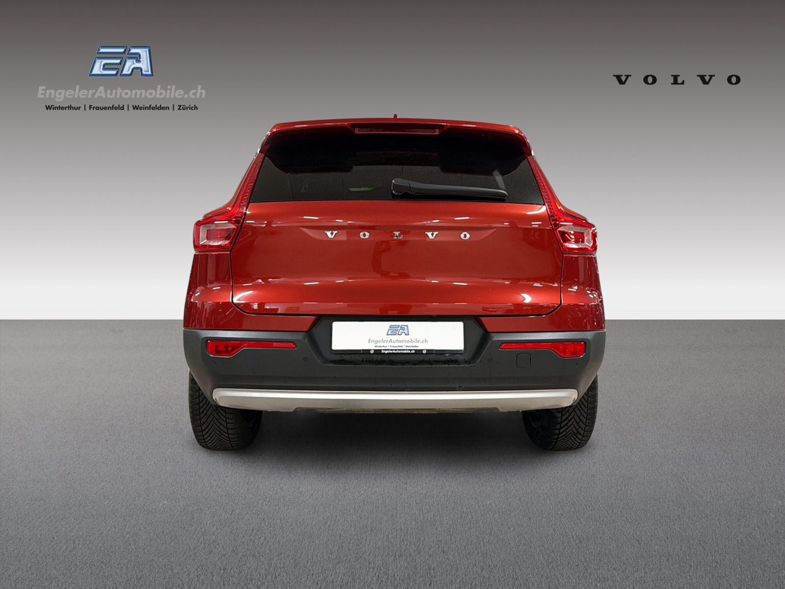 VOLVO XC40 2.0 B5 MH Inscription AWD-image-4