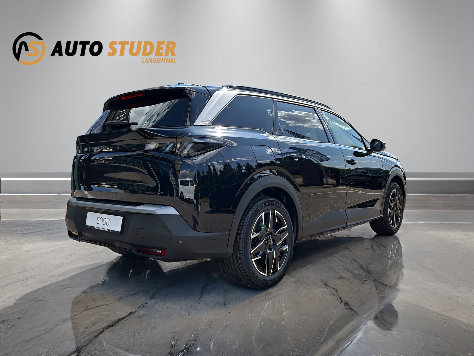 PEUGEOT 5008 1.2 Hybrid Allure Premium-image-11
