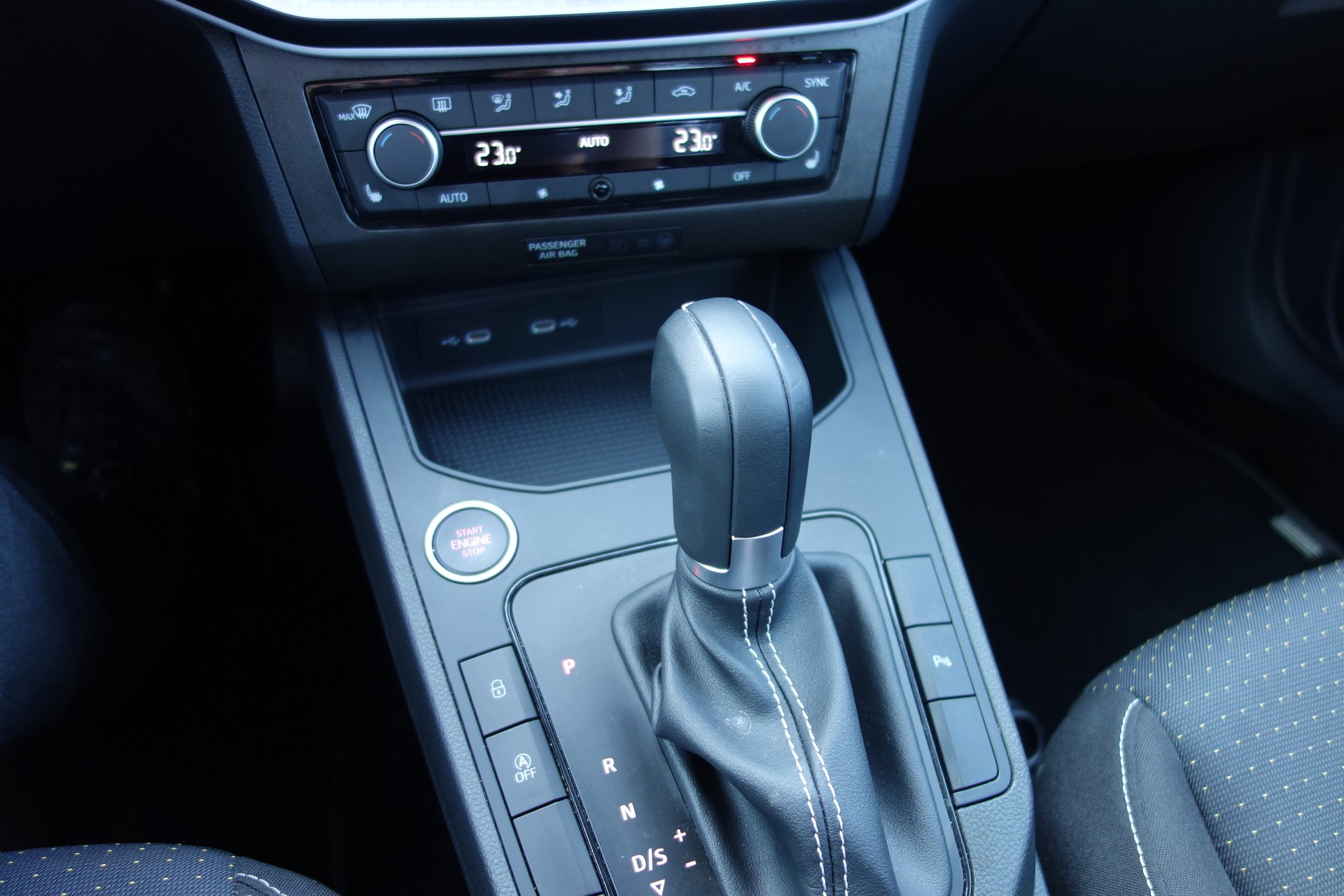 SEAT Ibiza 1.0 EcoTSI Sensacion DSG-image-8