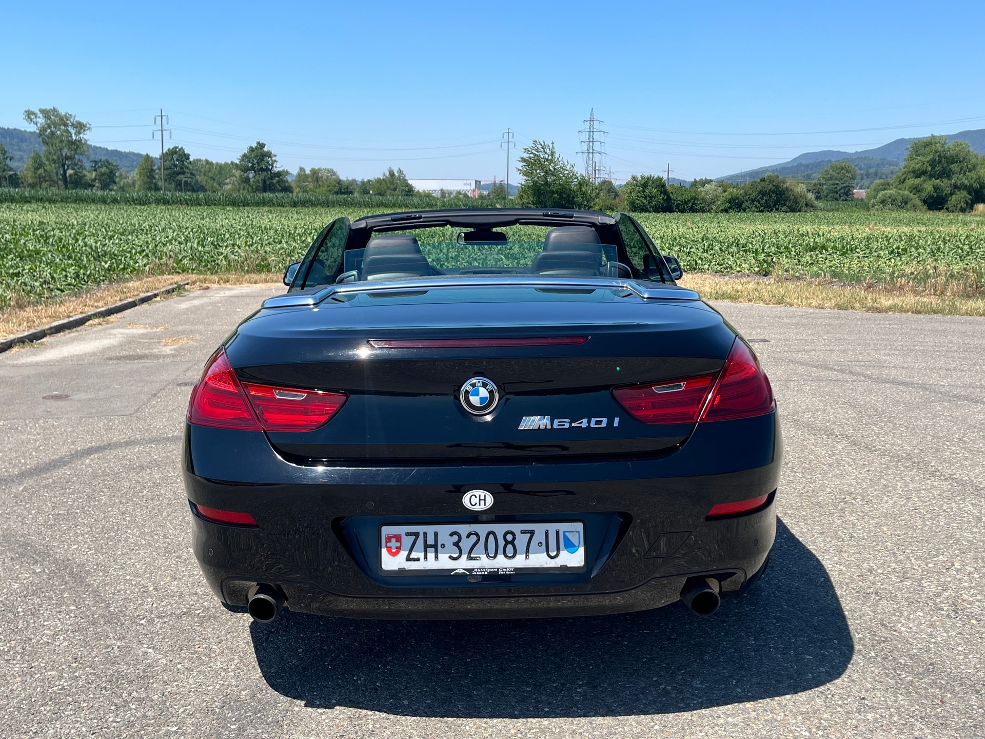 BMW 640i Cabrio-image-2