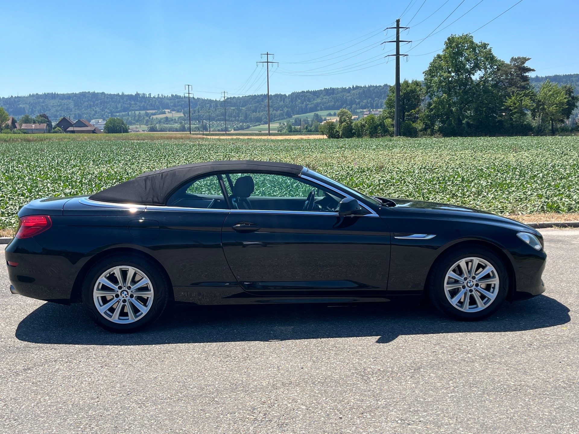 BMW 640i Cabrio-image-3