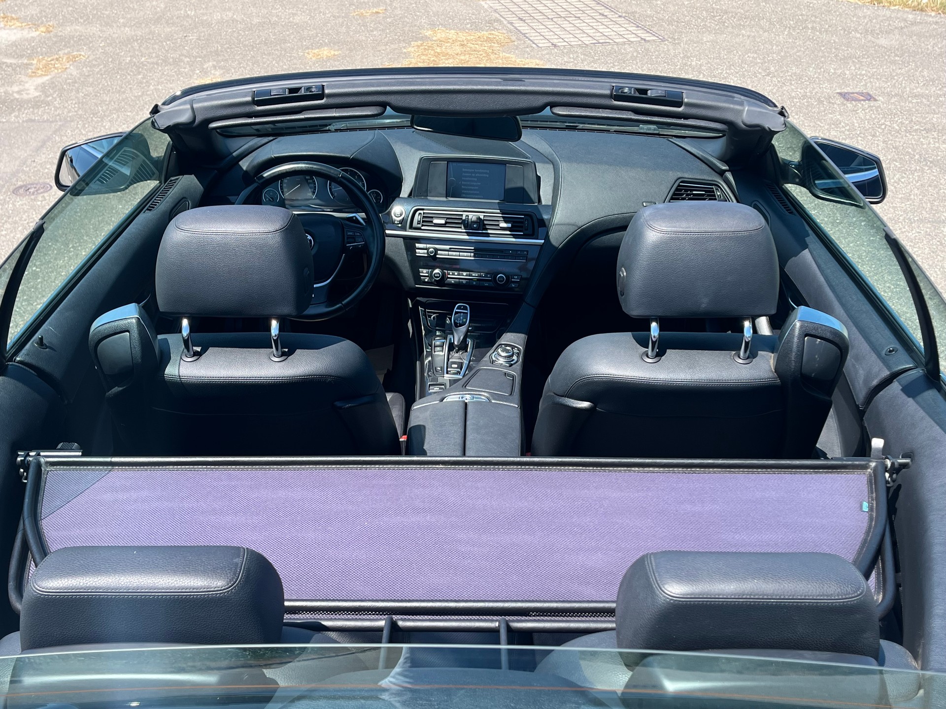 BMW 640i Cabrio-image-5