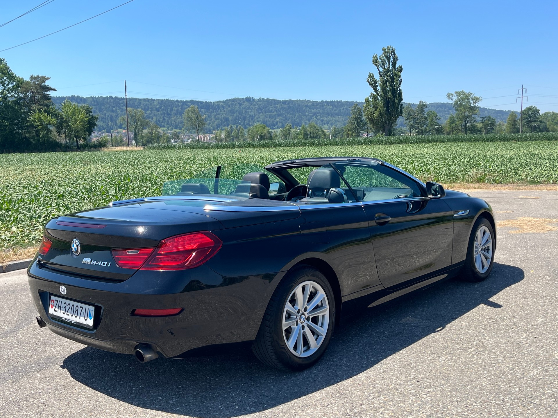BMW 640i Cabrio-image-0