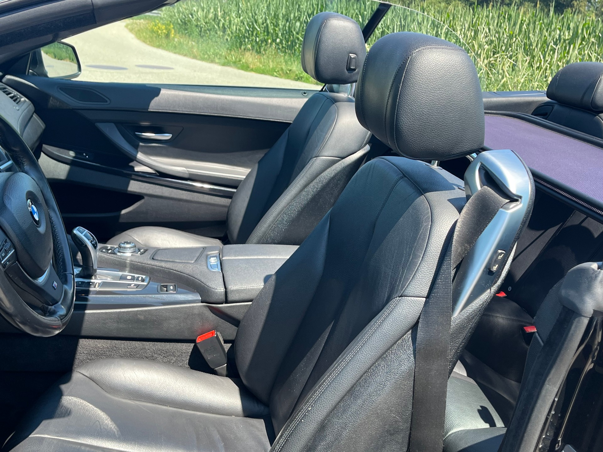 BMW 640i Cabrio-image-10