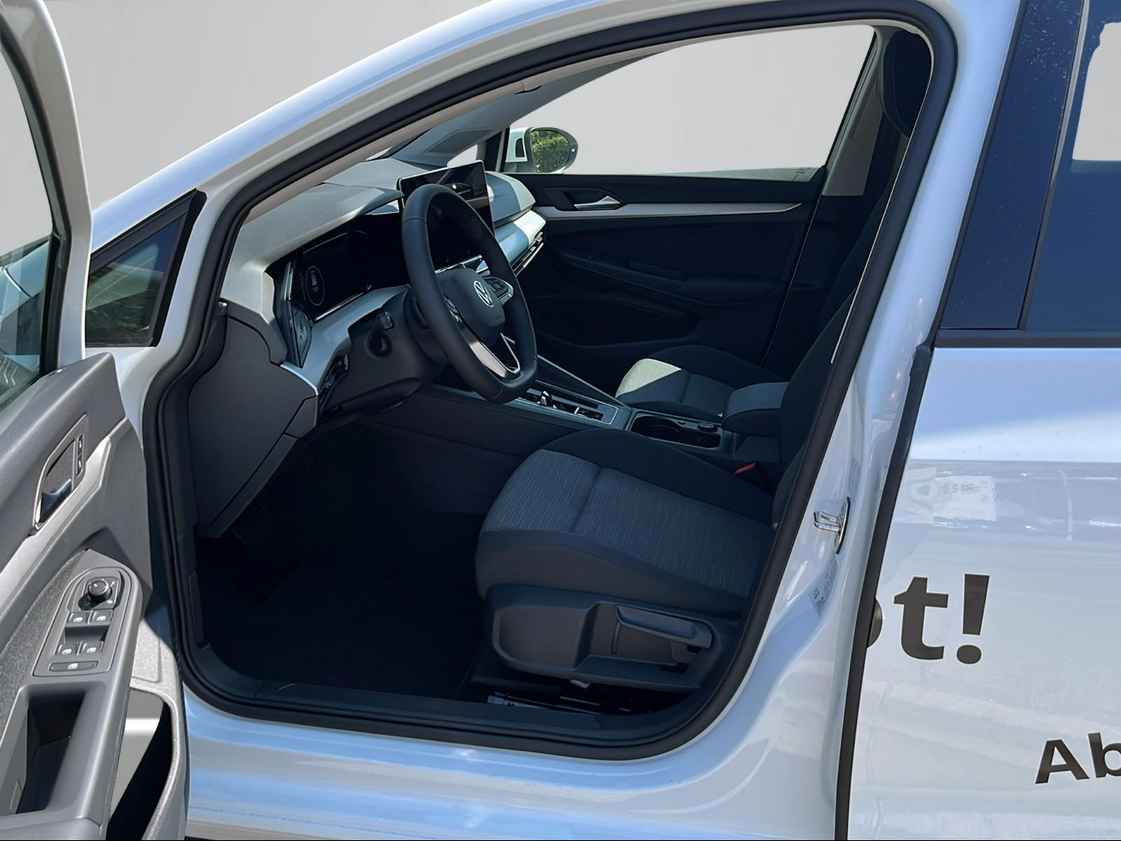 VW Golf 1.5 e TSI mHEV Value DSG-image-12