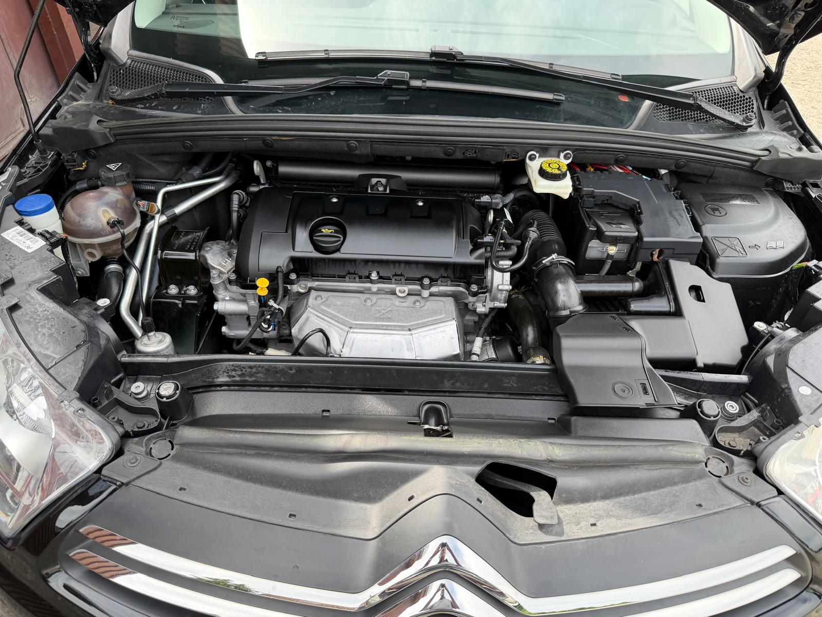 CITROEN 1.6 VTi Exclusive-image-9