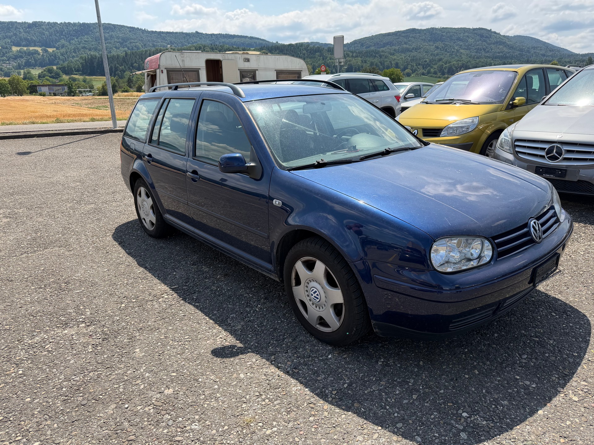 VW Golf Variant 2.0 Pacific 4Motion-image-2