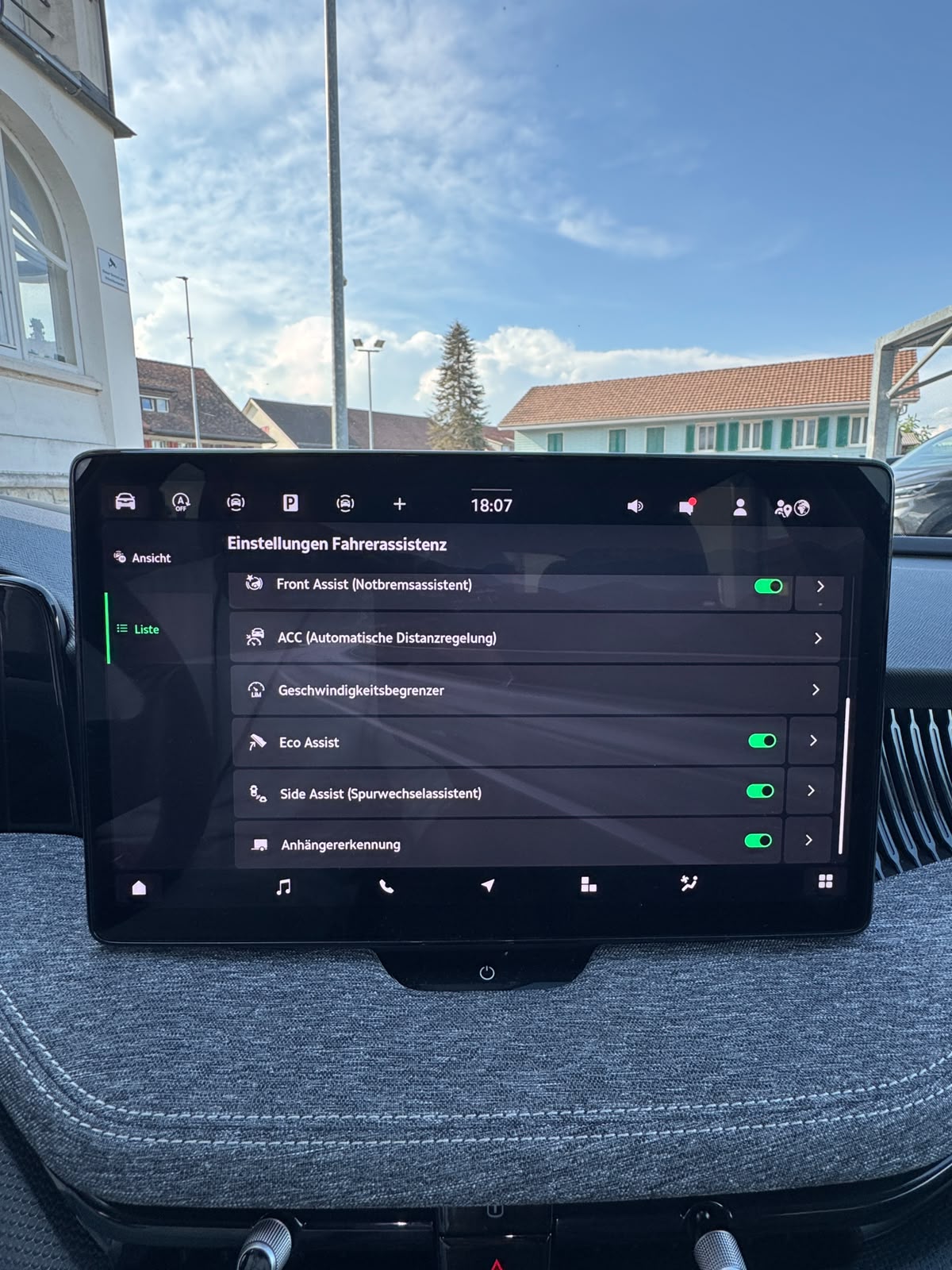 SKODA Superb Combi 2.0 TSI Selection 4x4 DSG-image-12