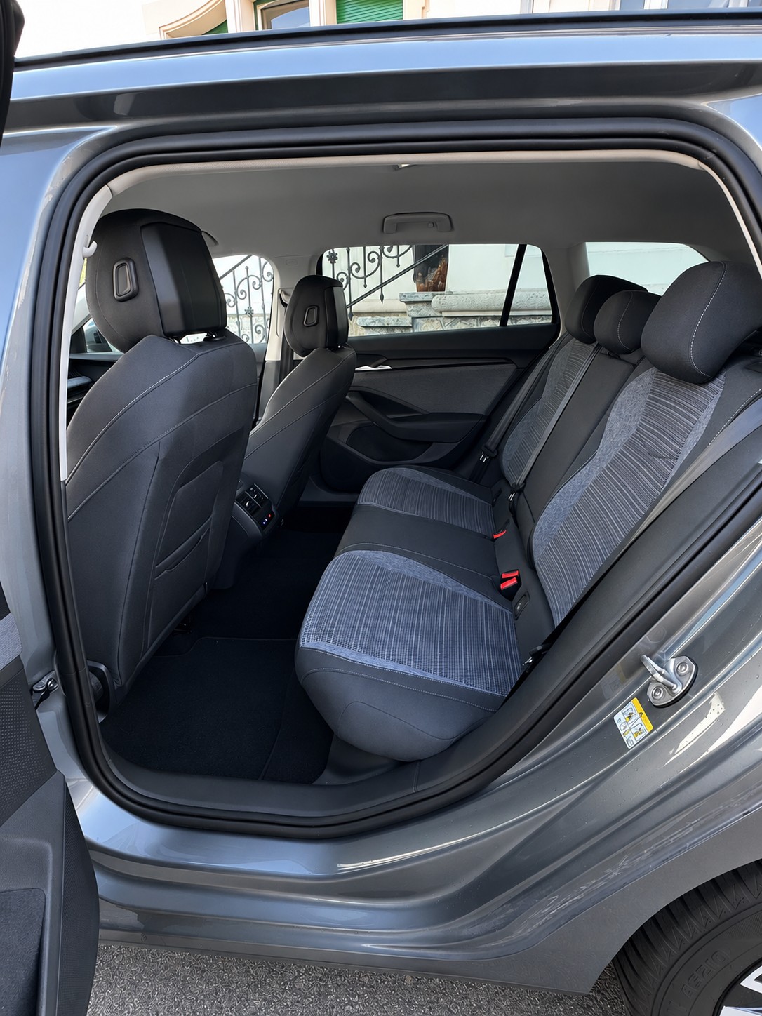SKODA Superb Combi 2.0 TSI Selection 4x4 DSG-image-6