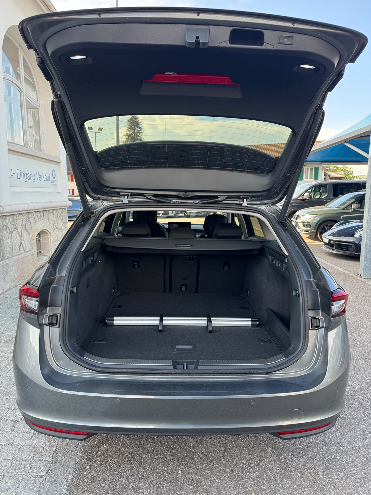 SKODA Superb Combi 2.0 TSI Selection 4x4 DSG-image-4