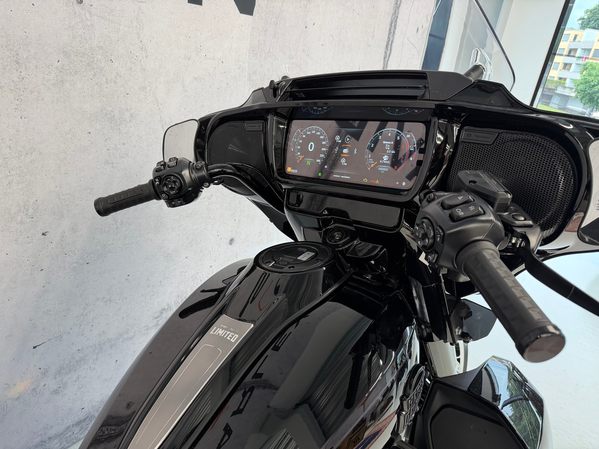 HARLEY-DAVIDSON FLHXL Street Glide Limited 117-image-7
