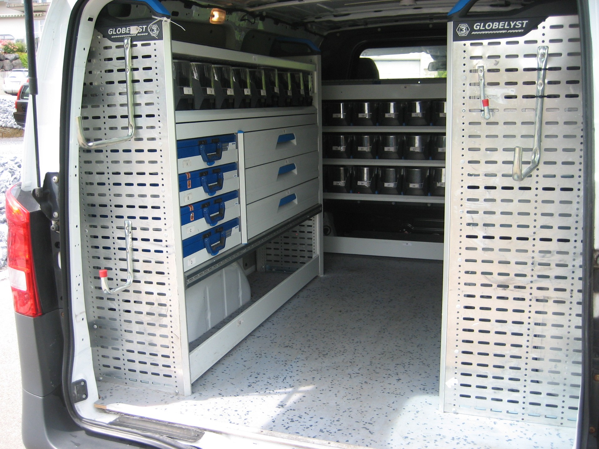 MERCEDES-BENZ 114 CDI lang-image-3